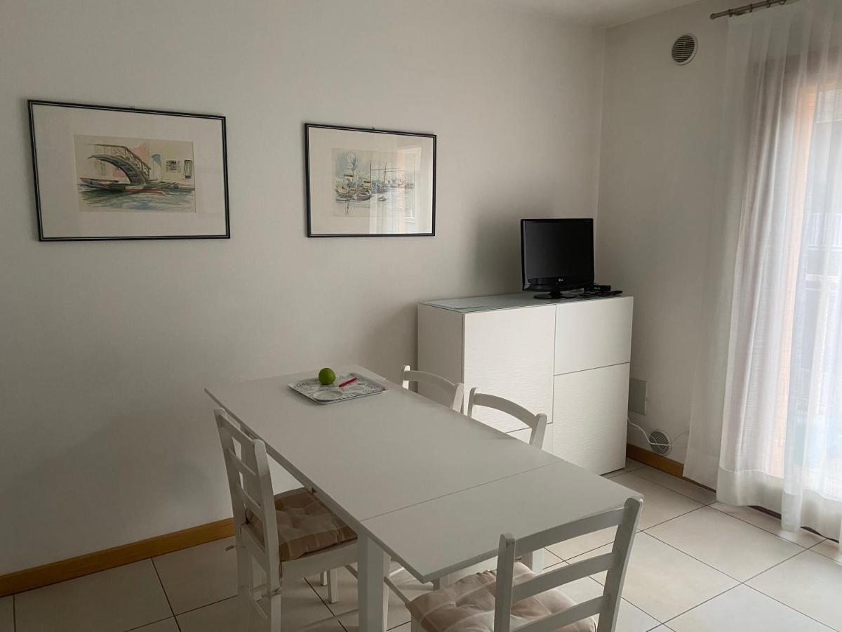 La Casa Di Giacomo Con Parcheggio Триест Екстериор снимка