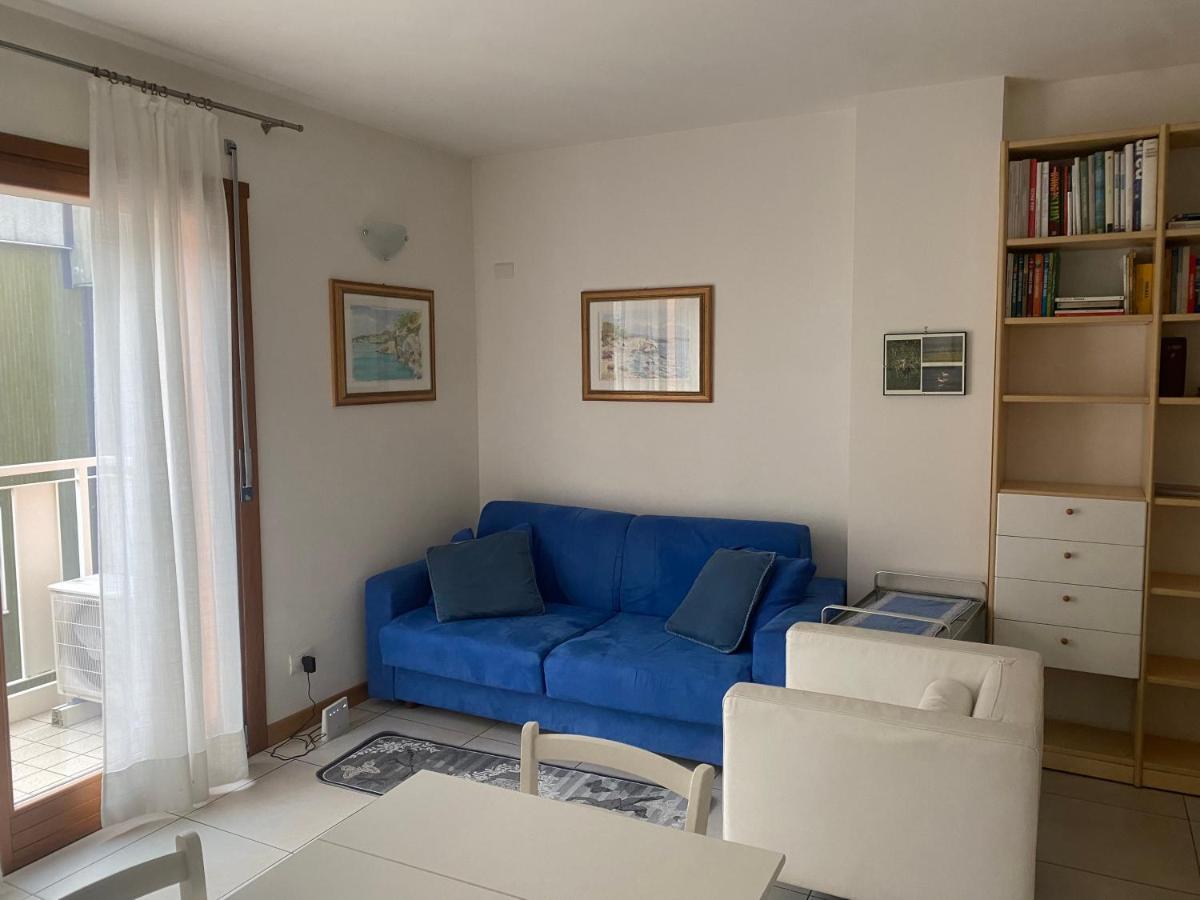 La Casa Di Giacomo Con Parcheggio Триест Екстериор снимка